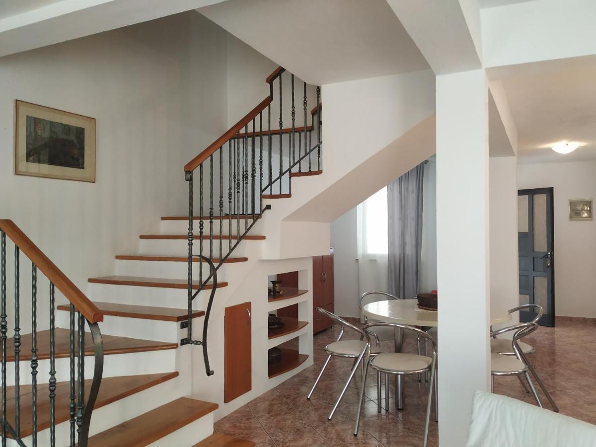 Apartmani Deleut Novi Vinodolski Kültér fotó