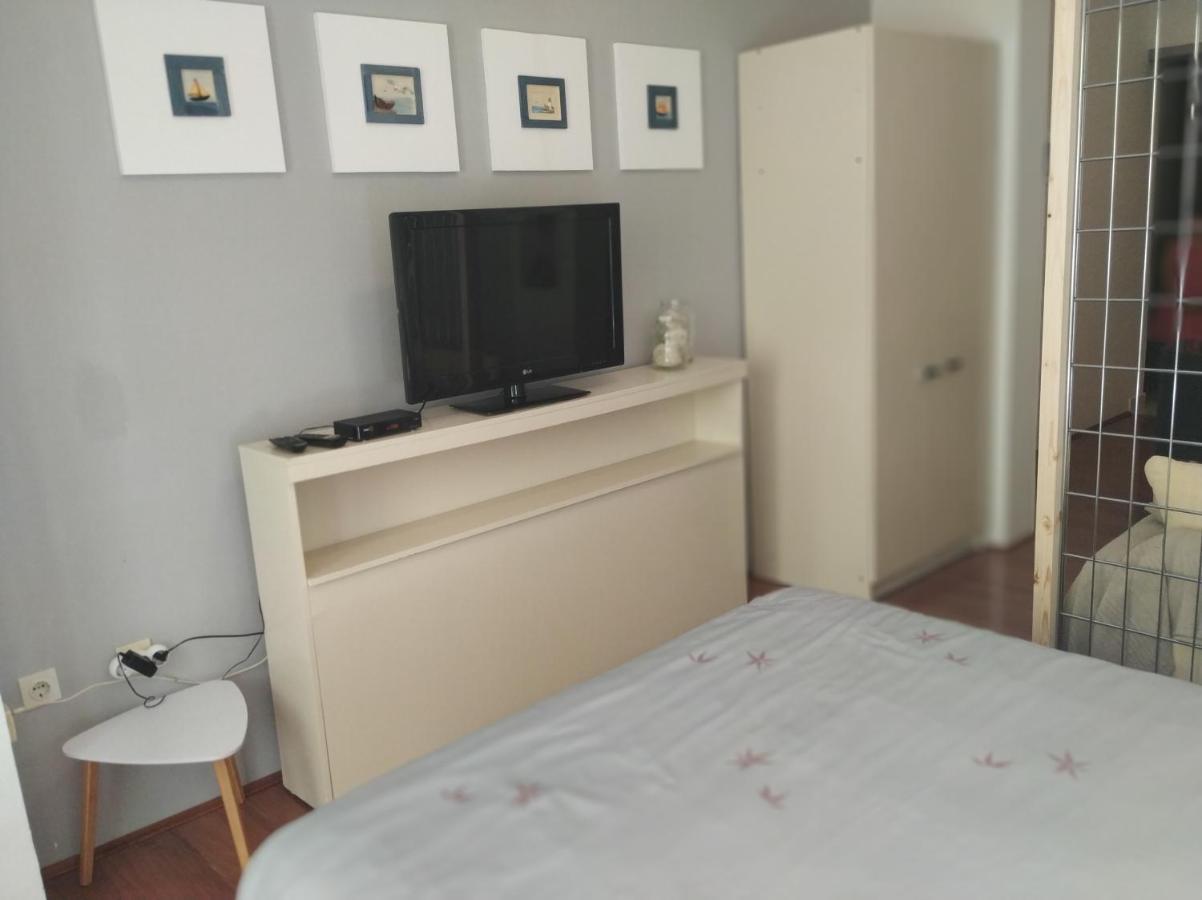 Apartmani Deleut Novi Vinodolski Kültér fotó