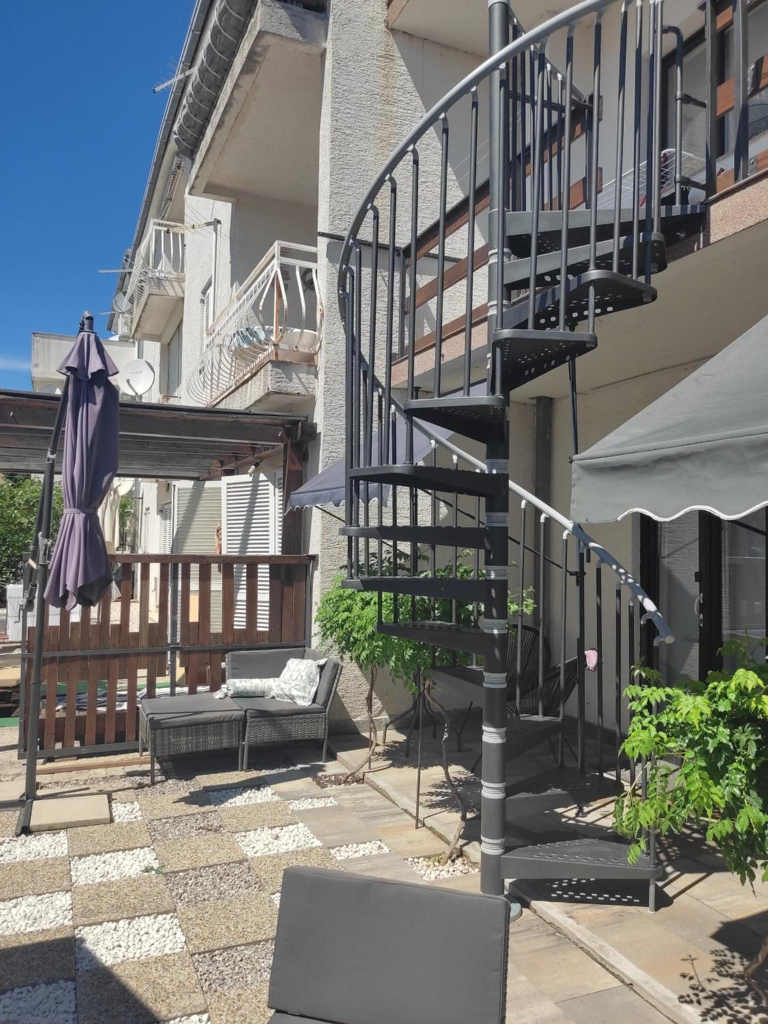 Apartmani Deleut Novi Vinodolski Kültér fotó