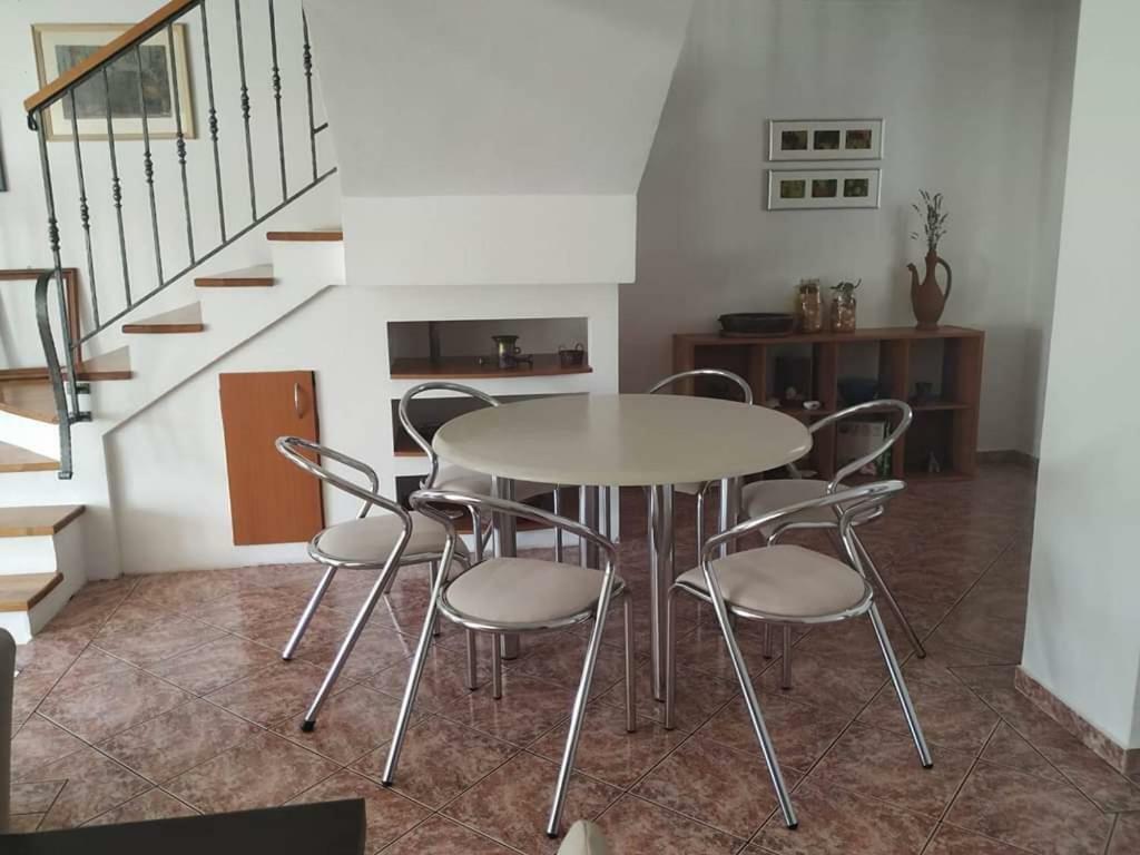 Apartmani Deleut Novi Vinodolski Kültér fotó
